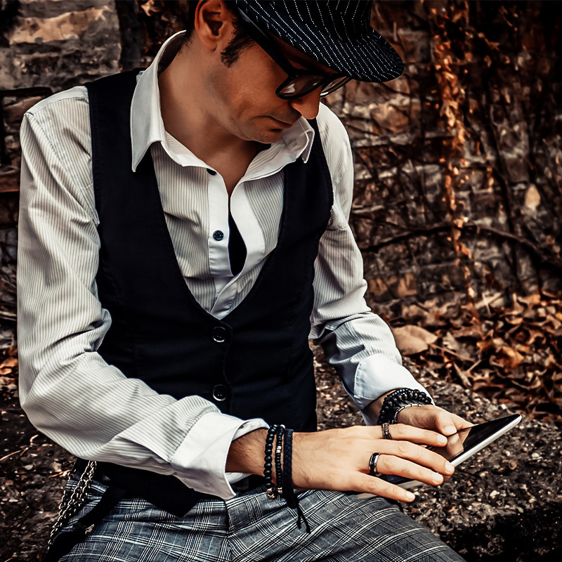 From Page to Pavement: Turning Magazine Looks into Wearable Style