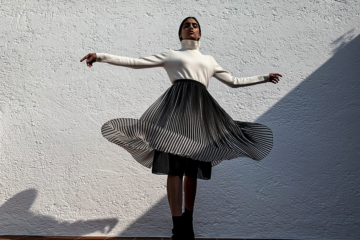 From Shapeless to Chic: The Art of Styling Oversized Fashion with Intention